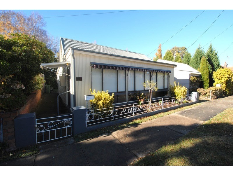 17 Coalbrook  Street, Lithgow NSW 2790