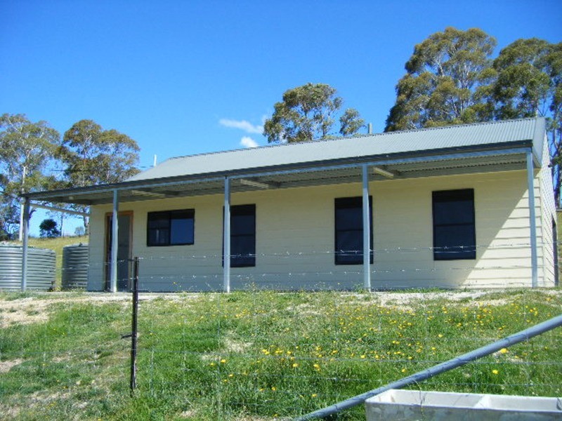 1720 Jenolan Caves Road, Hampton NSW 2790