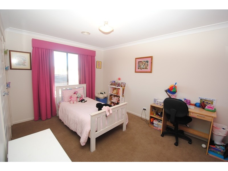 9 Claret Ash Avenue, Lithgow NSW 2790