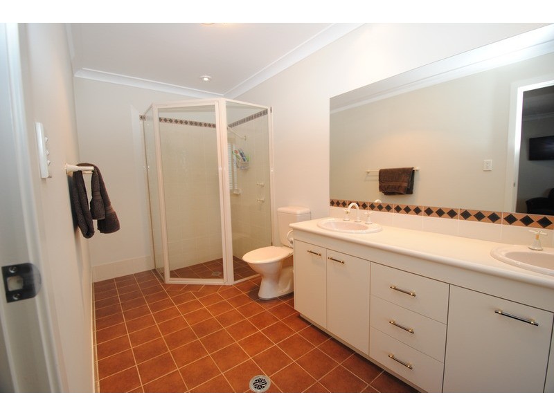 9 Claret Ash Avenue, Lithgow NSW 2790