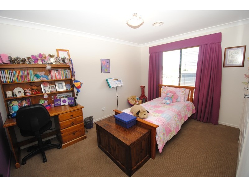 9 Claret Ash Avenue, Lithgow NSW 2790