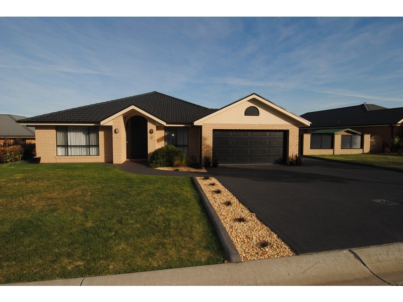 9 Claret Ash Avenue, Lithgow NSW 2790
