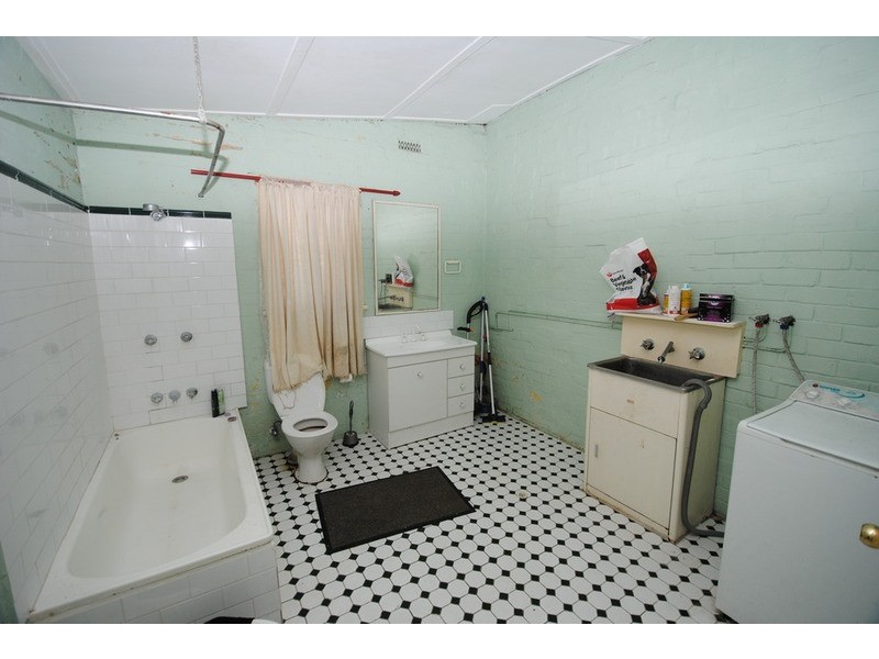 1 Inch  Street, Lithgow NSW 2790