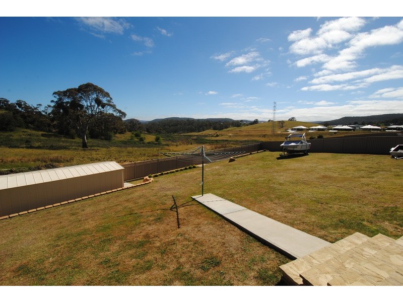 13 Stockade  Close, Lithgow NSW 2790