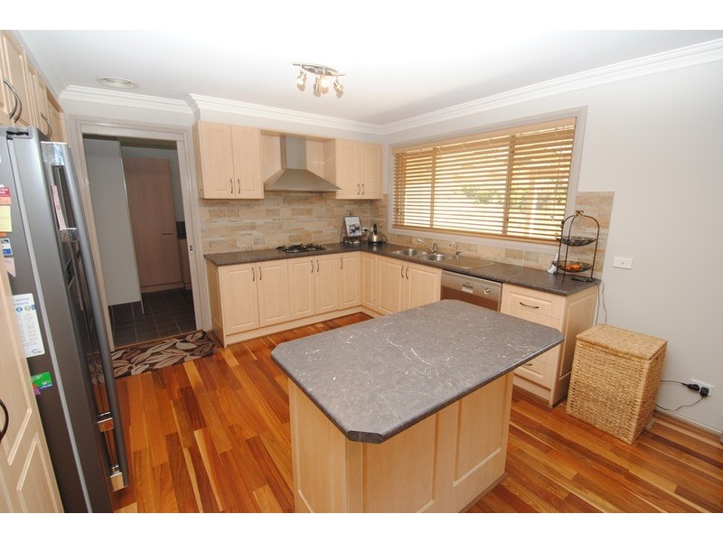 13 Stockade  Close, Lithgow NSW 2790