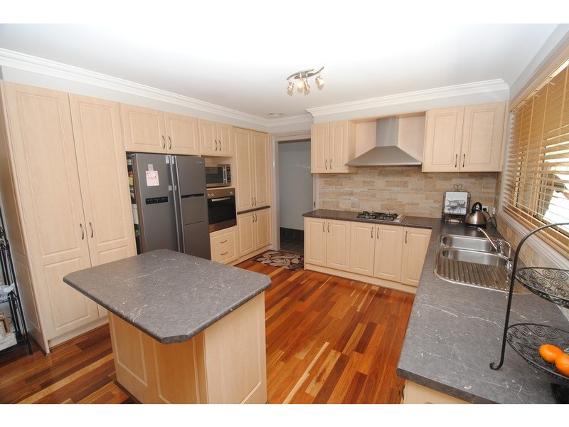 13 Stockade  Close, Lithgow NSW 2790