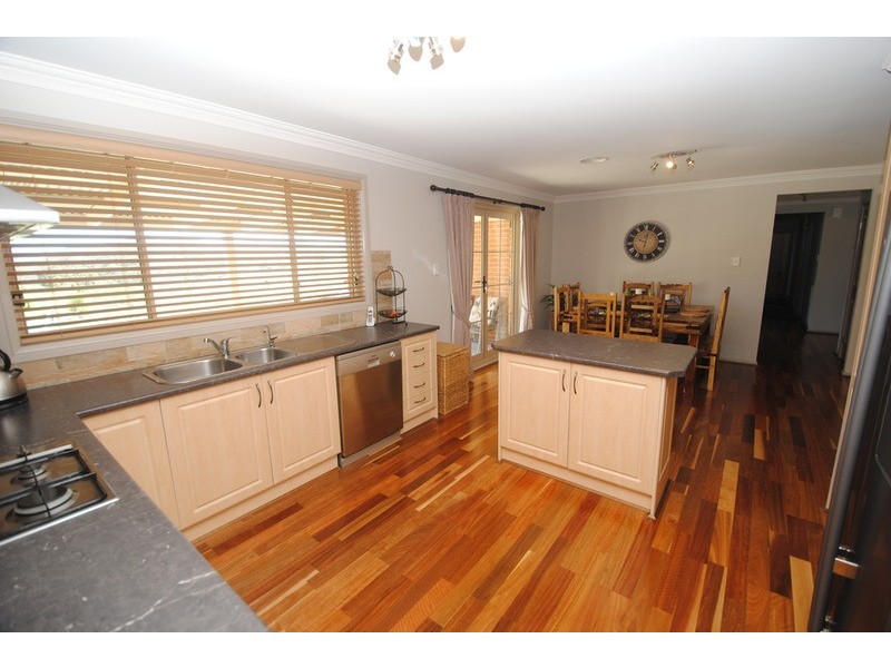 13 Stockade  Close, Lithgow NSW 2790