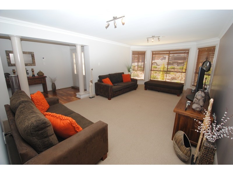 13 Stockade  Close, Lithgow NSW 2790