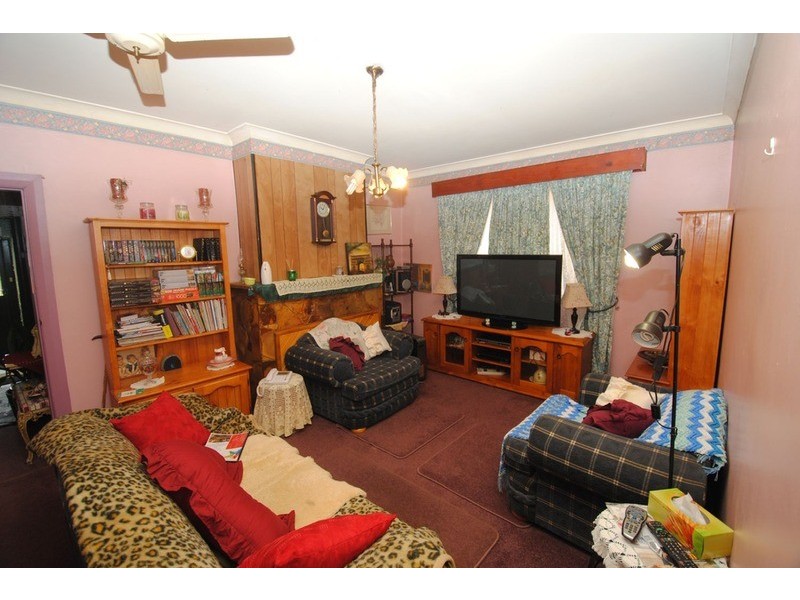 142 Macauley Street, Lithgow NSW 2790