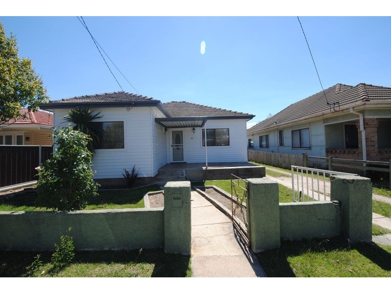 66 Rifle Parade, Lithgow NSW 2790