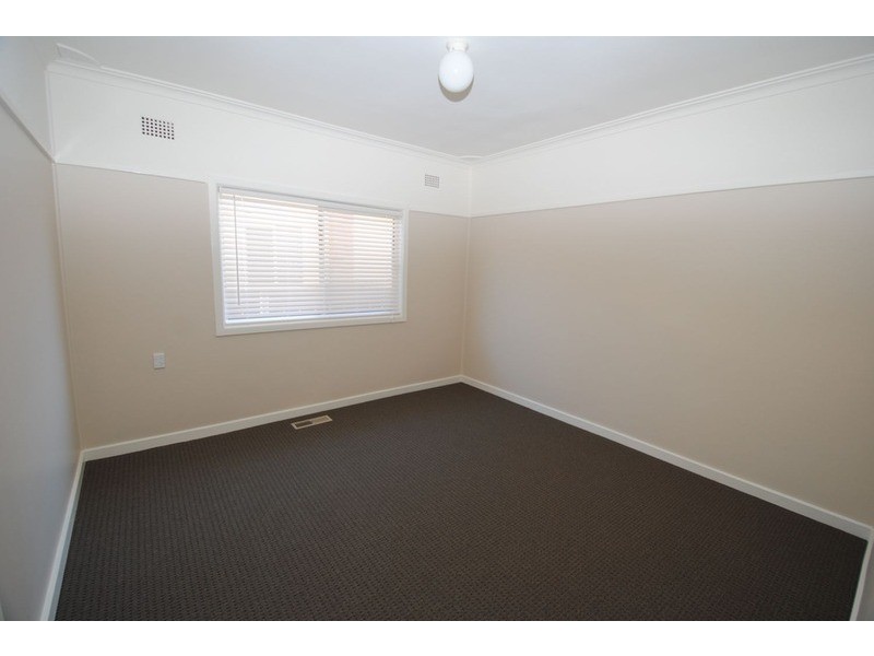 66 Rifle Parade, Lithgow NSW 2790