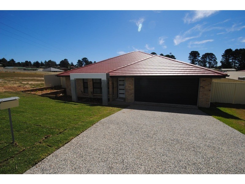 15 Sidey Place, Wallerawang NSW 2845