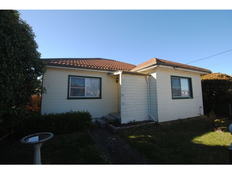 77 Rifle Parade, Lithgow NSW 2790