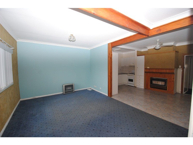 77 Rifle Parade, Lithgow NSW 2790