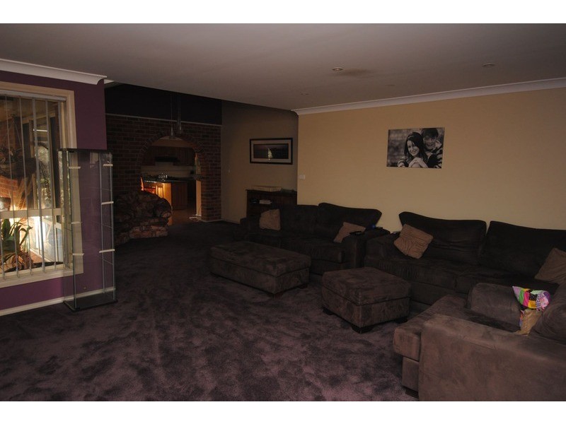 13 Chivers Close, Lithgow NSW 2790