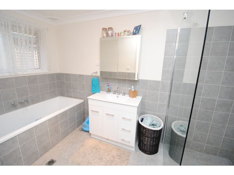 40 Enfield  Avenue, Lithgow NSW 2790