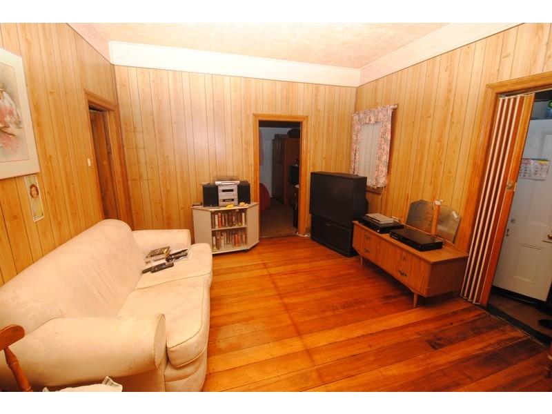 182 Inch Street, Lithgow NSW 2790