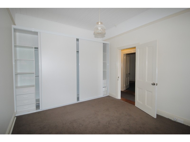 18 Read  Avenue, Lithgow NSW 2790