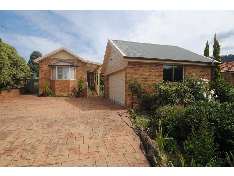 50 Hayley Street, Lithgow NSW 2790