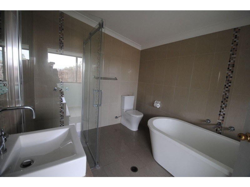 11 Gray Street, Lithgow NSW 2790