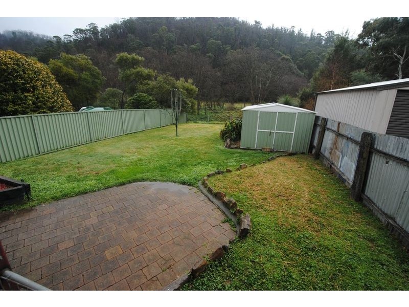 154 Bells Road, Lithgow NSW 2790