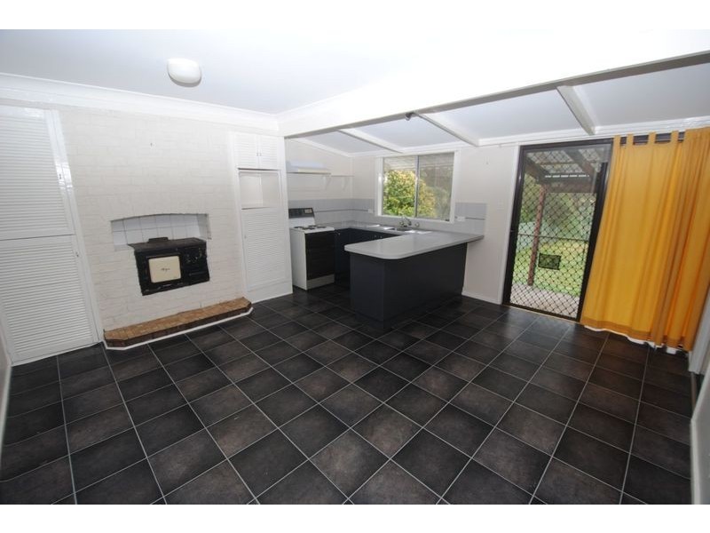 154 Bells Road, Lithgow NSW 2790