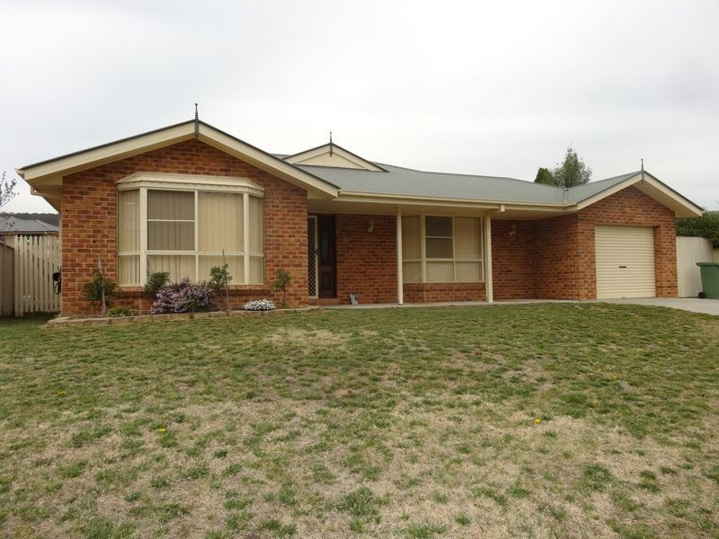 83 Inch Street, Lithgow NSW 2790