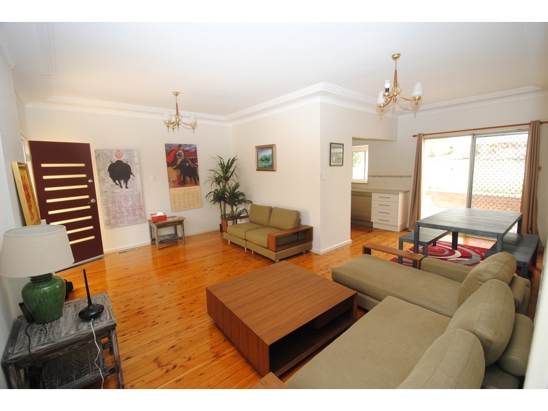 15 Birdwood  Street, Lithgow NSW 2790
