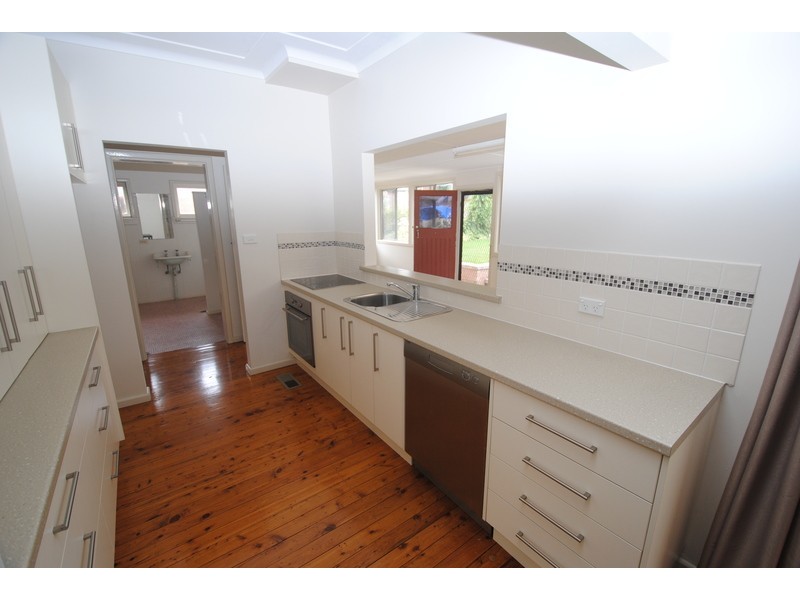 15 Birdwood  Street, Lithgow NSW 2790