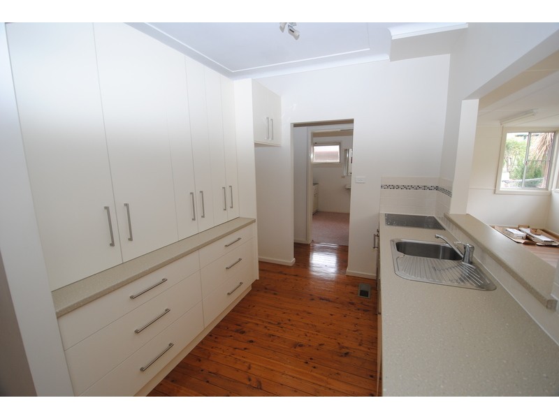 15 Birdwood  Street, Lithgow NSW 2790