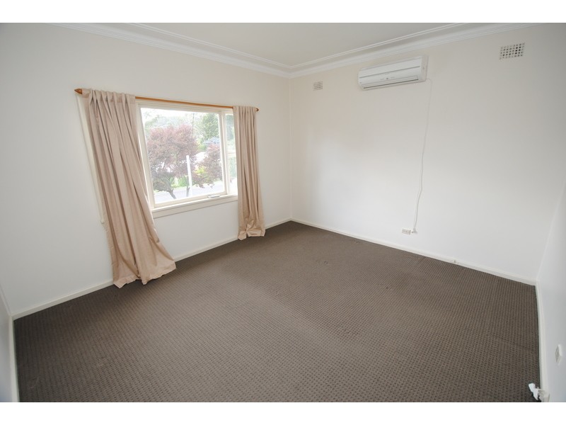 15 Birdwood  Street, Lithgow NSW 2790