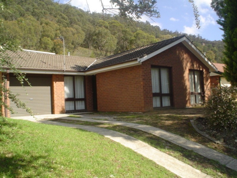 92 Macauley Street, Lithgow NSW 2790