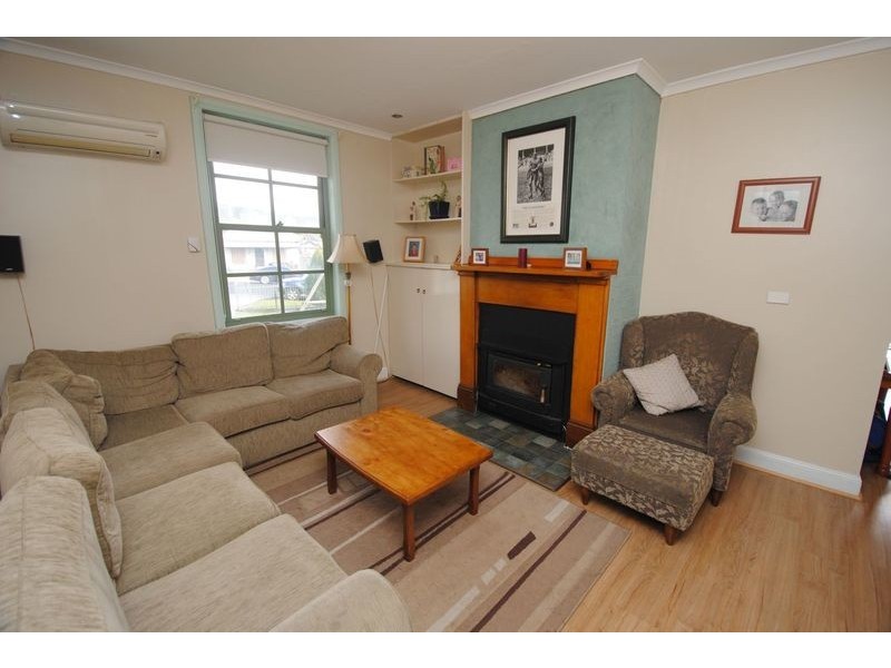 2 Cox Street, Portland NSW 2847