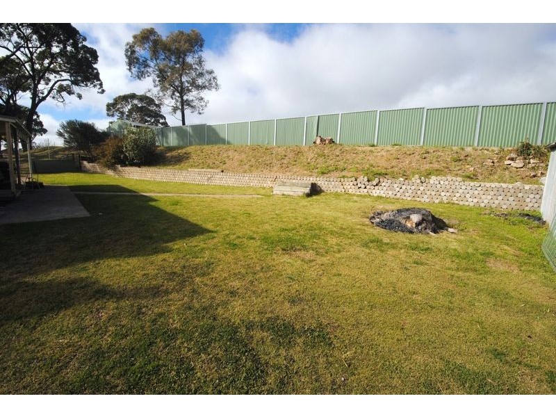 2 Cox Street, Portland NSW 2847