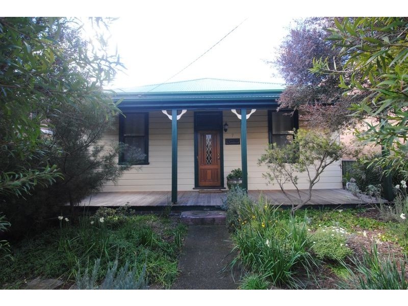 7 Roy Street, Lithgow NSW 2790