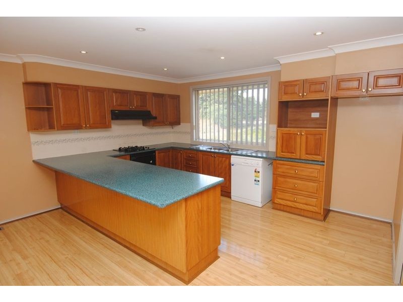 13 Chivers Close, Lithgow NSW 2790