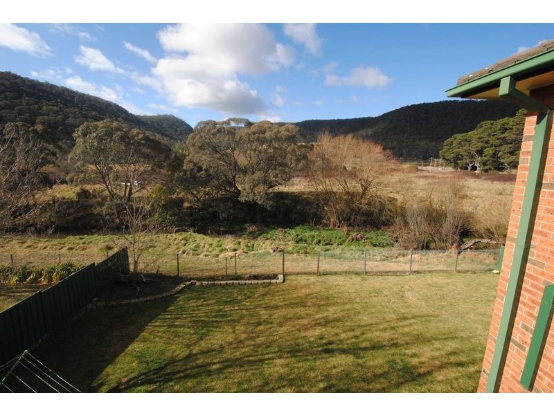 13 Chivers Close, Lithgow NSW 2790