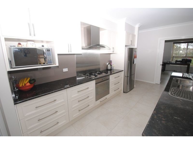 28 Hillcrest Avenue, Lithgow NSW 2790
