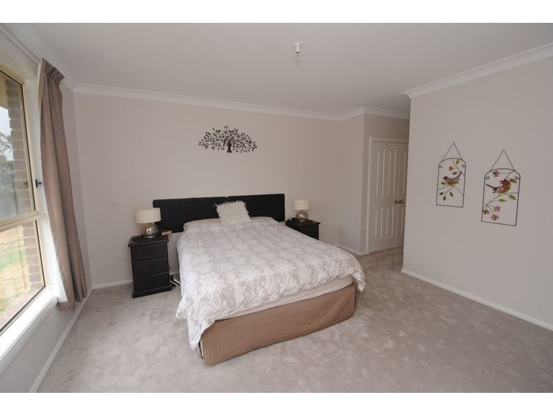 28 Hillcrest Avenue, Lithgow NSW 2790