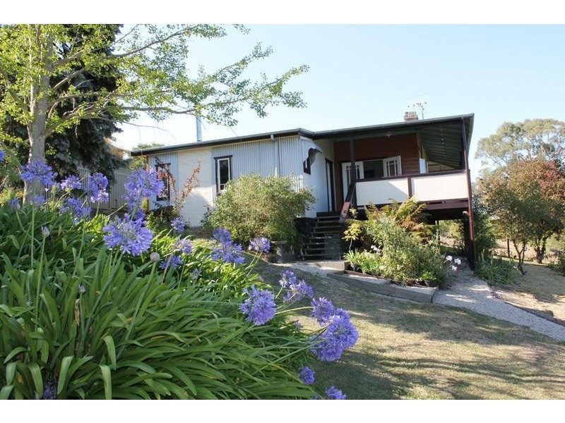 36 Piper Street, Portland NSW 2847