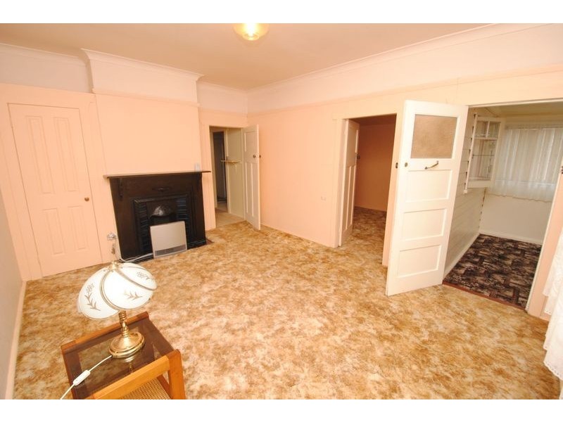 20 Academy Street, Lithgow NSW 2790