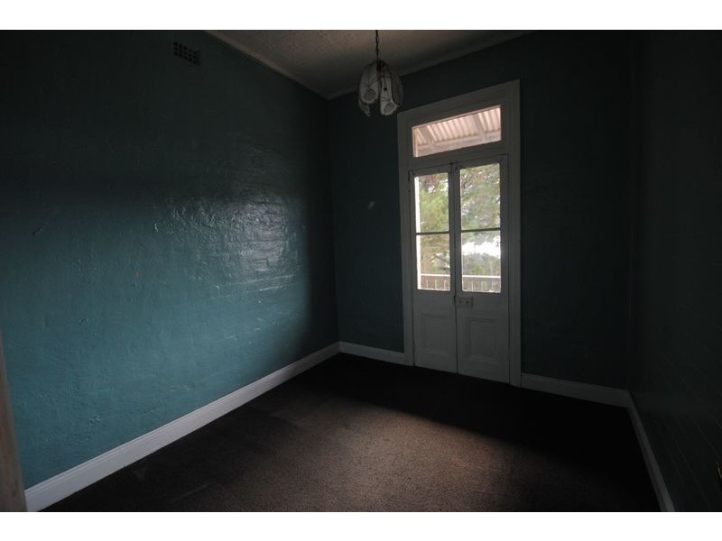 11 Gray Street, Lithgow NSW 2790