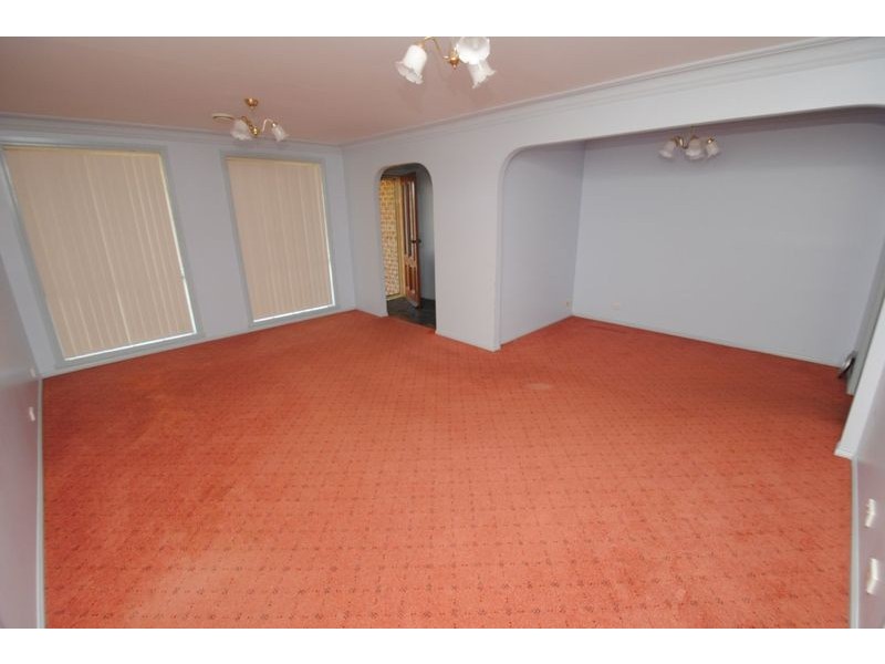 6 Sandalwood Drive, Lithgow NSW 2790