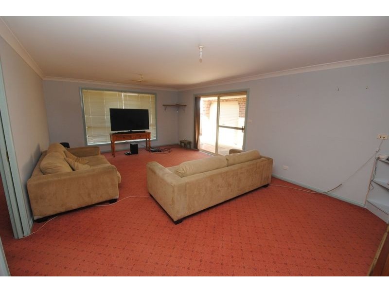 6 Sandalwood Drive, Lithgow NSW 2790