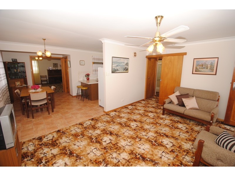 9 Wattle Grove, Lithgow NSW 2790