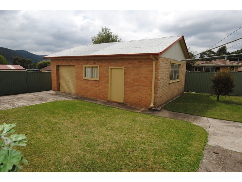 9 Wattle Grove, Lithgow NSW 2790