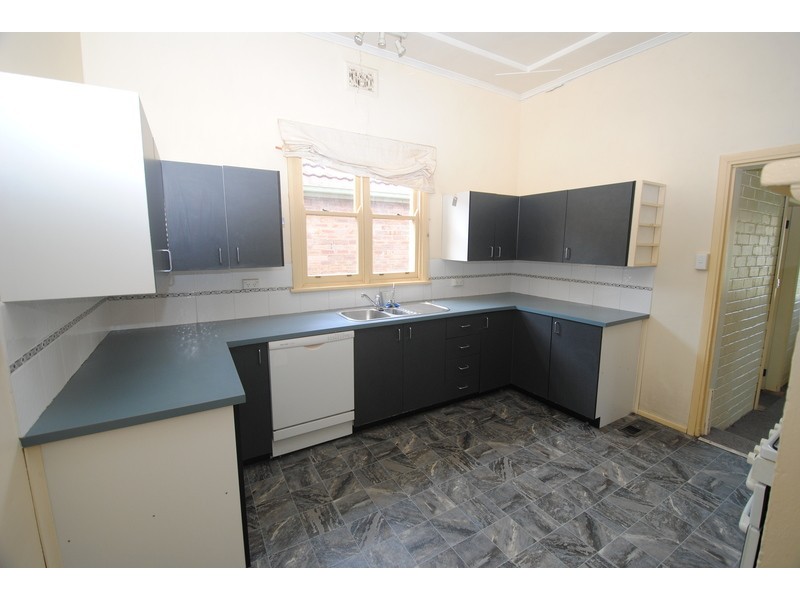 9 Laurence  Street, Lithgow NSW 2790