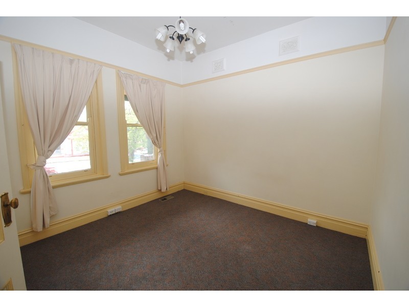 9 Laurence  Street, Lithgow NSW 2790