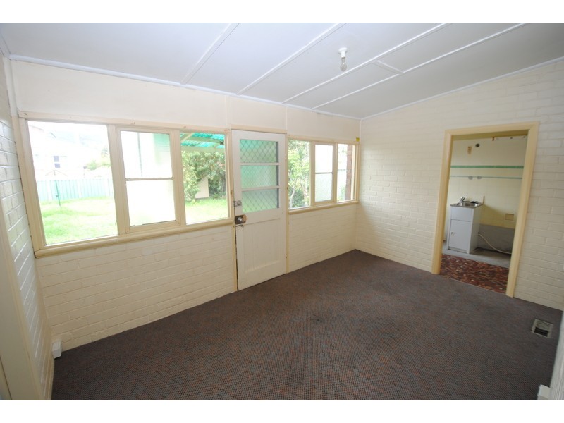 9 Laurence  Street, Lithgow NSW 2790