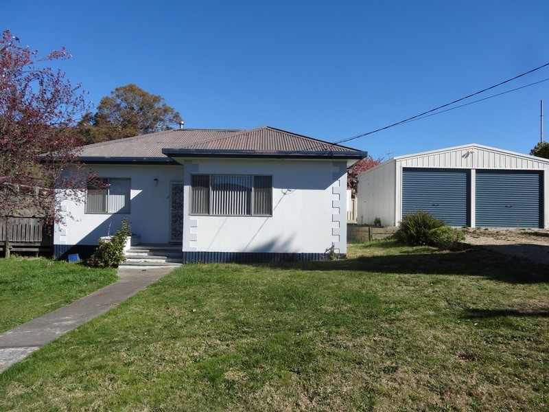 15 Lemnos Street, Lithgow NSW 2790